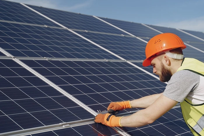 Hire Professional Solar Panel Contractors
